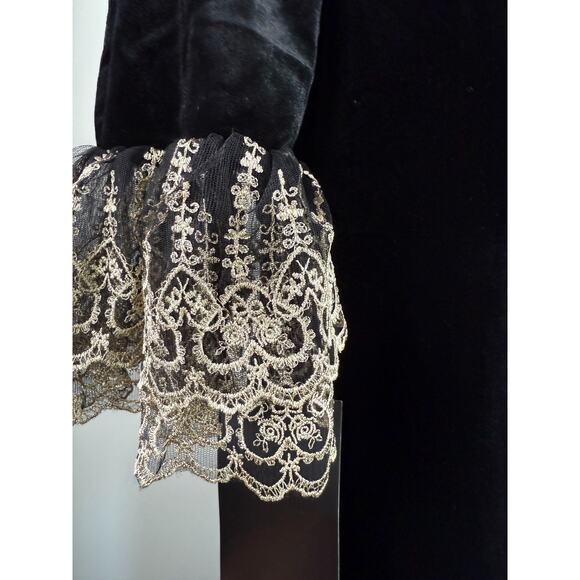 Tuckernuck Pomander Place Gold Embroidered Hem Velvet Lillith Black Dress Size S - Picture 7 of 15